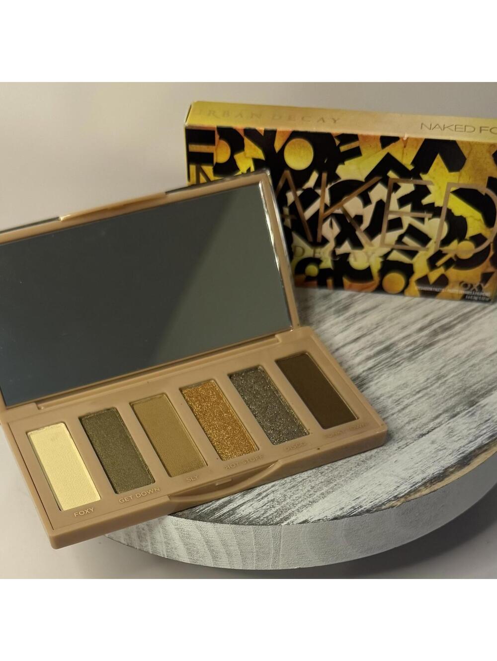 Urban Decay Naked FOXY Eyeshadow Palette 6 Pan Neutrals BRAND NEW in Box - Picture 2 of 3